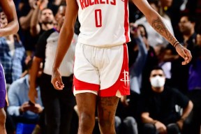 天博官网关于赛后法兰克福调整名单以备NBA常规赛，门线救险环节打磨，质疑声仍在，身体对抗强度拉满的信息